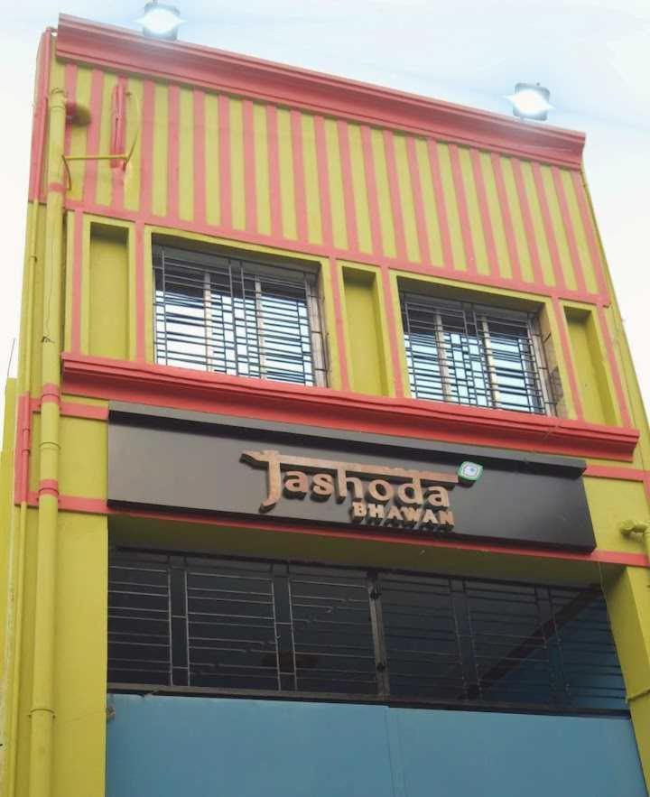 Pop Jashoda Bhawan Near Girish Mancha Hotel Ghusuri Kültér fotó
